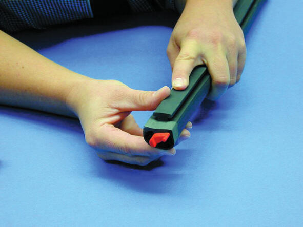 18. Repeat the procedure for the other end of the strap where the resistance shall be. NB! No hole shall be made in the gable plug.